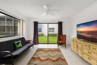204 E Laurel Dr #1204, Margate, FL 3063 - Photo 13