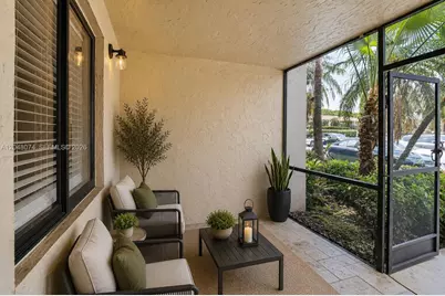 359 Lakeview Dr #102, Weston, FL 33326 - Photo 3