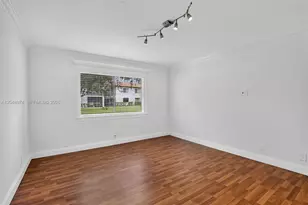 359 Lakeview Dr, Weston, FL 33326 - Photo 27