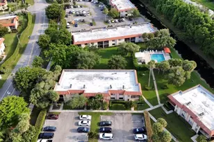 359 Lakeview Dr, Weston, FL 33326 - Photo 43