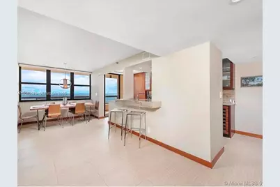 2555 Collins Ave #1101, Miami Beach, FL 33140 - Photo 17