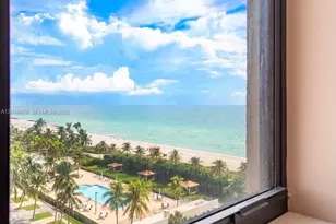 2555 Collins Ave, Miami Beach, FL 33140 - Photo 29