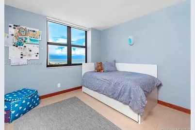2555 Collins Ave #1101, Miami Beach, FL 33140 - Photo 31