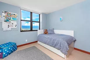 2555 Collins Ave, Miami Beach, FL 33140 - Photo 31