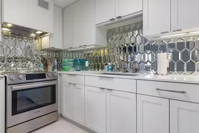 5 Island Ave #8H, Miami Beach, FL 33139 - Photo 21