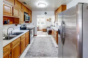 1560 NE 12th St, Homestead, FL 33033 - Photo 17