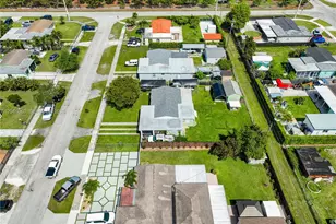 1560 NE 12th St, Homestead, FL 33033 - Photo 49