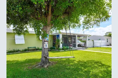1560 NE 12th St, Homestead, FL 33033 - Photo 39