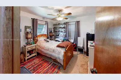 1560 NE 12th St, Homestead, FL 33033 - Photo 23