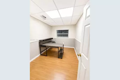 10680 NW 123rd St Rd #104, Medley, FL 33178 - Photo 15
