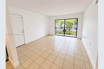 7095 NW 179th St #209, Hialeah, FL 33015 - Photo 5