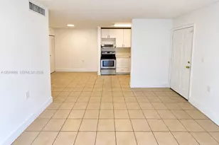 7095 NW 179th St, Hialeah, FL 33015 - Photo 9