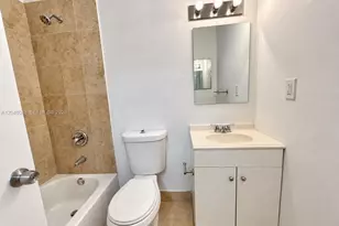 7095 NW 179th St, Hialeah, FL 33015 - Photo 25
