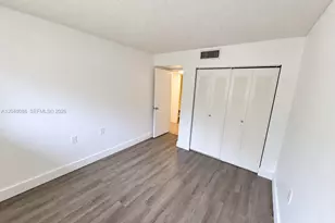 7095 NW 179th St, Hialeah, FL 33015 - Photo 13