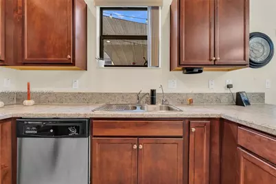 3368 SE 1st St, Homestead, FL 33033 - Photo 17