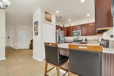 3368 SE 1st St, Homestead, FL 33033 - Photo 15