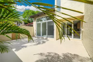 11621 SW 90th St, Miami, FL 33176 - Photo 27