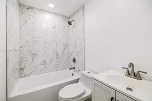11621 SW 90th St, Miami, FL 33176 - Photo 23