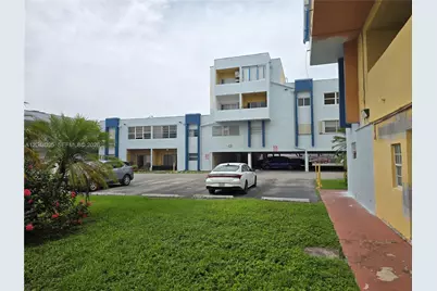 1555 W 44th Pl #235, Hialeah, FL 33012 - Photo 45