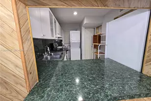 1555 W 44th Pl, Hialeah, FL 33012 - Photo 21