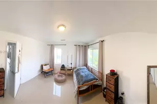655 85th St, Miami Beach, FL 33141 - Photo 17
