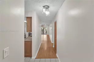 9565 NW 2nd Pl, Coral Springs, FL 33071 - Photo 3