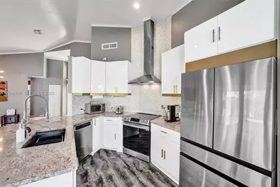 507 Bridgeton Rd, Weston, FL 33326 - Photo 33