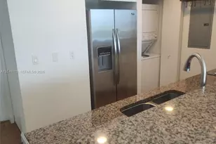 325 S Biscayne Blvd, Miami, FL 33131 - Photo 5