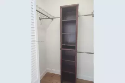 325 S Biscayne Blvd #1420, Miami, FL 33131 - Photo 7