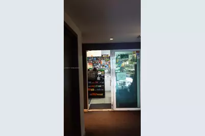 325 S Biscayne Blvd #1420, Miami, FL 33131 - Photo 25