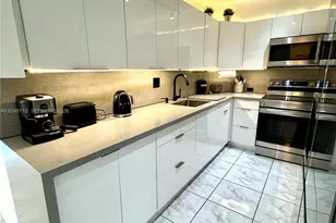 300 Bayview Dr, Sunny Isles Beach, FL 33160 - Photo 11