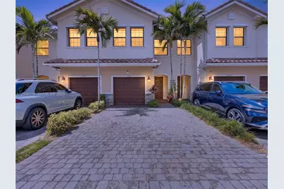 5918 NW 56th Pl, Tamarac, FL 33319 - Photo 1