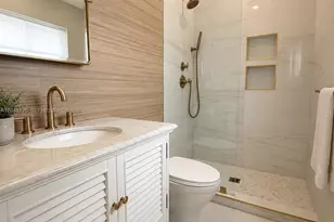 4455 N Bay Rd, Miami Beach, FL 33140 - Photo 7