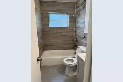 1281 NE 209th Ter, Miami, FL 33179 - Photo 11