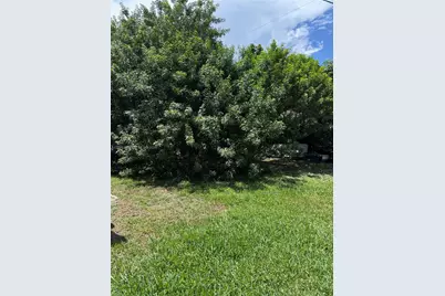 1281 NE 209th Ter, Miami, FL 33179 - Photo 15
