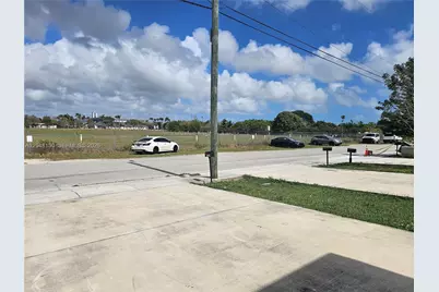 13660 SW 260th St, Homestead, FL 33032 - Photo 5