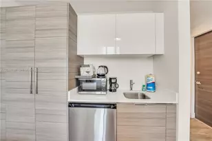 777 N Ocean Dr, Hollywood, FL 33019 - Photo 3