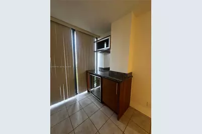 16919 N Bay Rd #710, Sunny Isles Beach, FL 33160 - Photo 5
