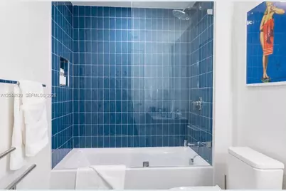 159 NE 6th St #2002, Miami, FL 33132 - Photo 11