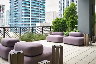 159 NE 6th St, Miami, FL 33132 - Photo 43