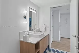 159 NE 6th St, Miami, FL 33132 - Photo 19