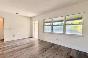 115 NW 118th St, Miami, FL 33168 - Photo 13