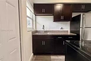 115 NW 118th St, Miami, FL 33168 - Photo 9