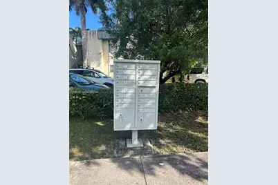 13987 NE 2nd Ave #8-2-3, Miami, FL 33161 - Photo 15
