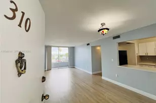 8231 NW 8th St, Miami, FL 33126 - Photo 9