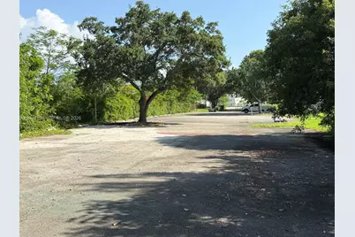 18500 Griffin Rd, Southwest Ranches, FL 33332 - Photo 19