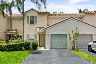 4941 SW 32nd Ter, Dania Beach, FL 33312 - Photo 1