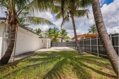 19531 NW 1st Pl, Miami Gardens, FL 33169 - Photo 25