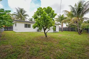 19531 NW 1st Pl, Miami Gardens, FL 33169 - Photo 21