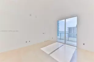 1300 Brickell Bay Dr, Miami, FL 33131 - Photo 11
